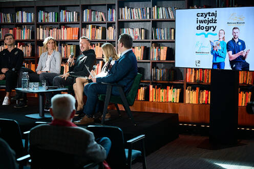 Czytaj i wejdź do gry – siatkarki i siatkarze promują czytanie w kampanii społecznej Narodowego Programu Rozwoju Czytelnictwa 2.0