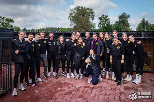 Sokolanki z wizytą w Azylu dla psów. W weekend zagrają dla nich charytatywnie