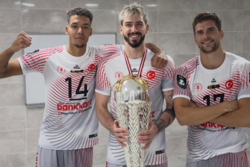 Tomasz Fornal ma już pierwsze trofeum w Turcji. Niepocieszony Fabian Drzyzga