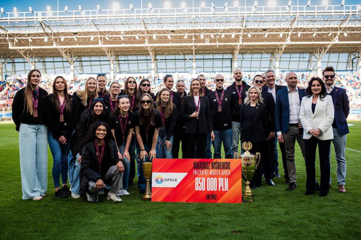 Siatkarki UNI Opole nagrodzone po historycznym medalu!